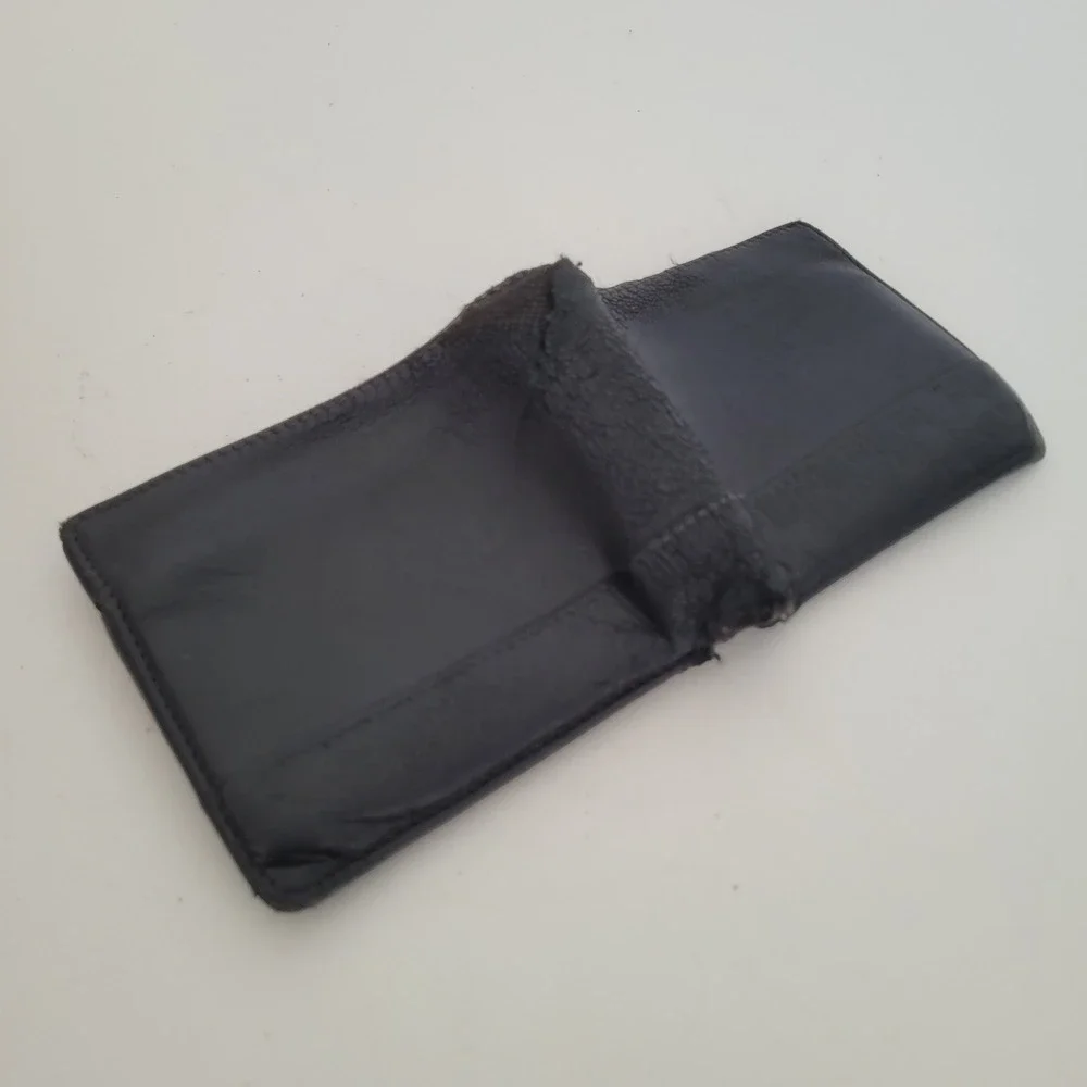 Gucci Mens Bifold Wallet Black Leather GG Guccissima Logo Coin Pocket AS IS